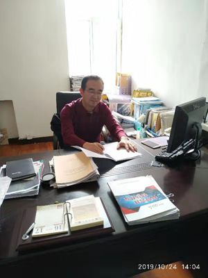 公司機關(guān)黨支部積極開展“不忘初心、牢記使命”主題教育答題活動1.png
